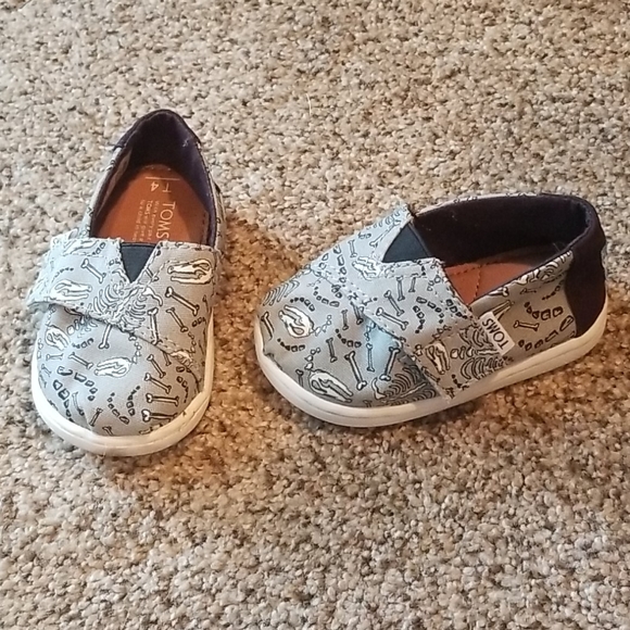 Toms Other - TOMS Shoes